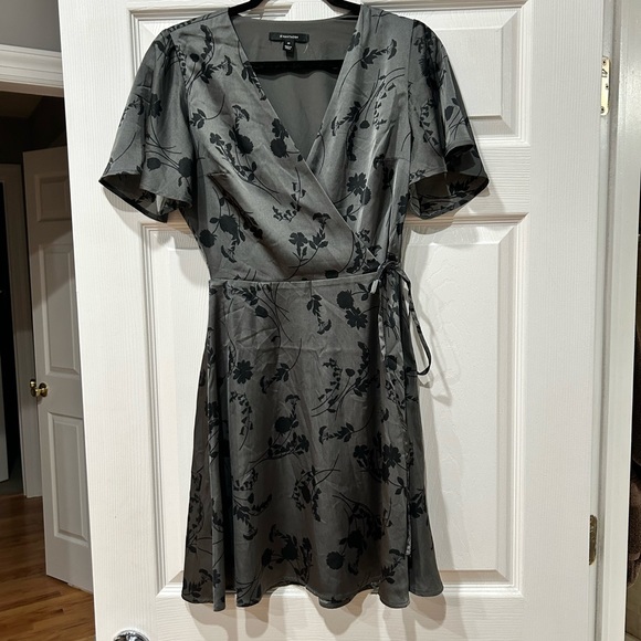 41 Hawthorn black short sleeve silky Extra Small dress NEW - Picture 2 of 4